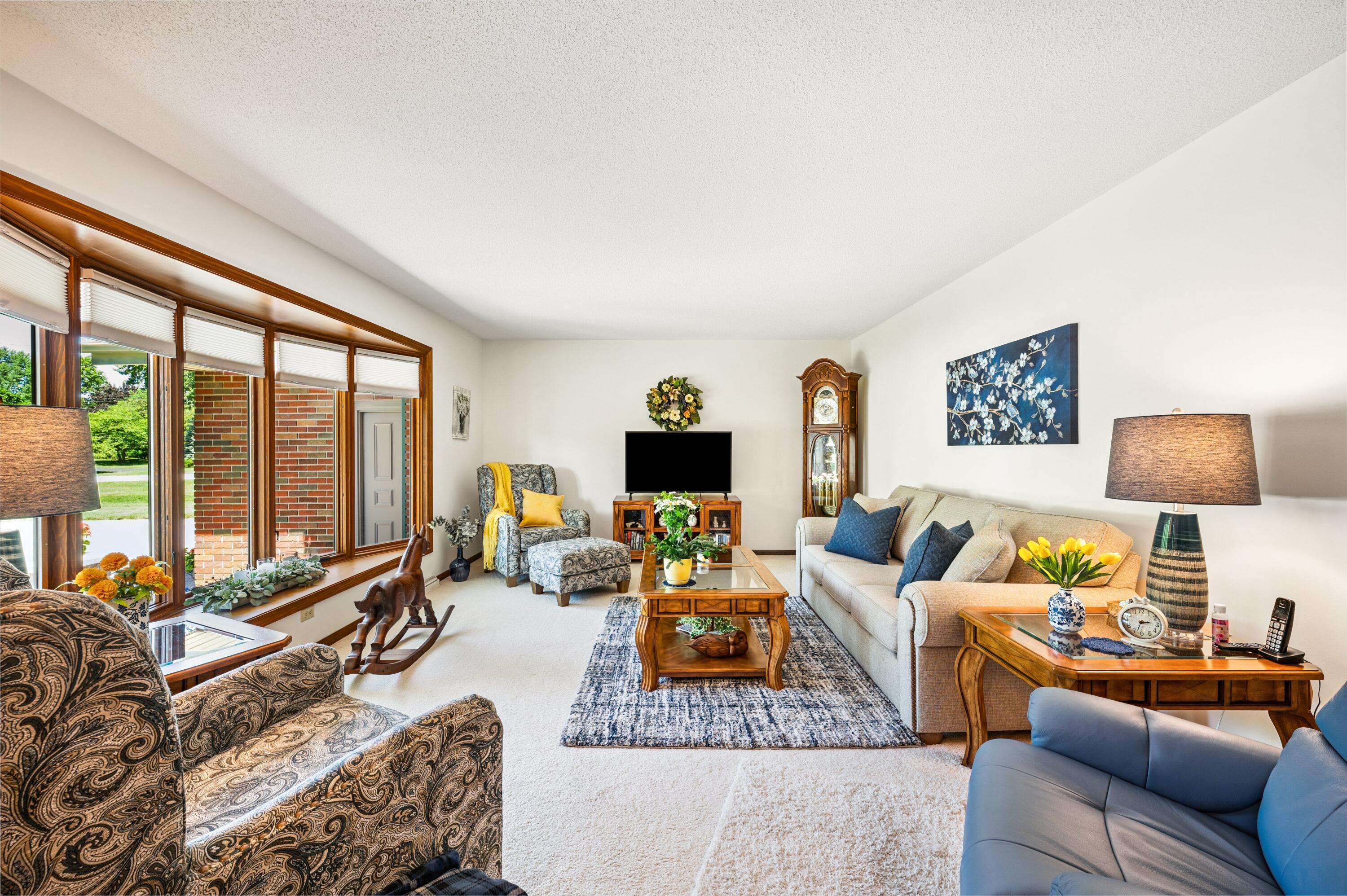 2653 Hillview Lane