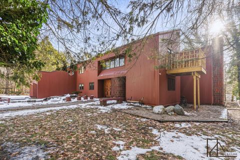 3920 Braeburn Drive Norton Shores City MI 49441