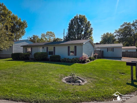 Photo of 4393 5th Street, Frenchtown Township, MI 48166 (MLS # 57050220206)