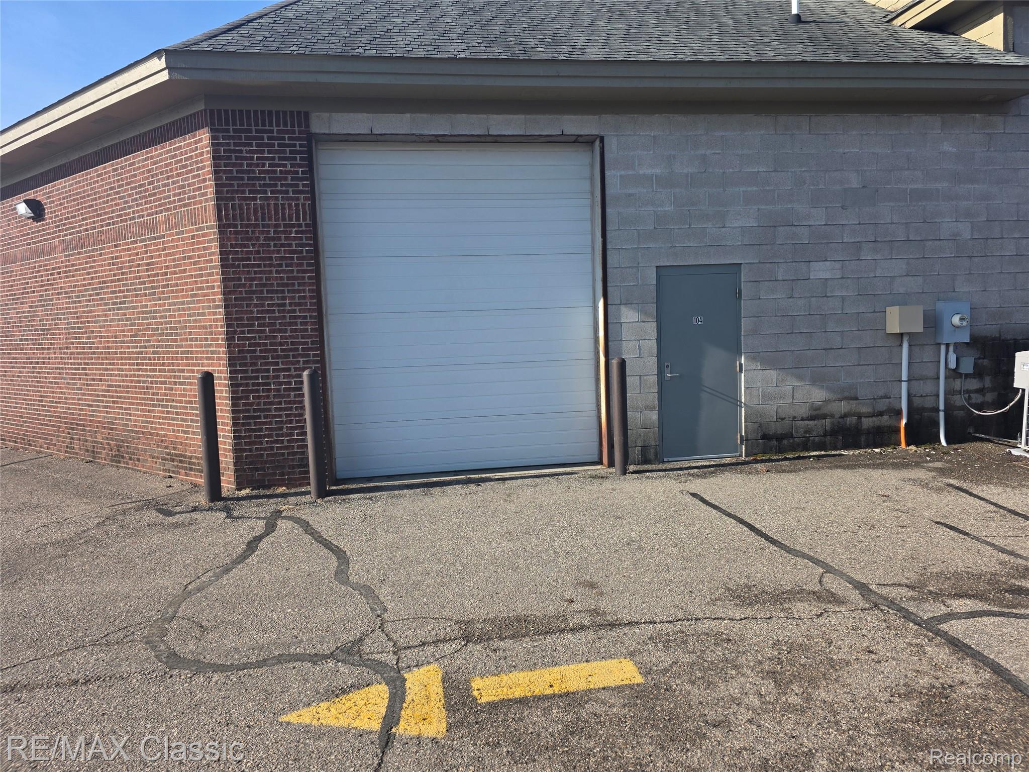 672 N MILFORD RD Road 104