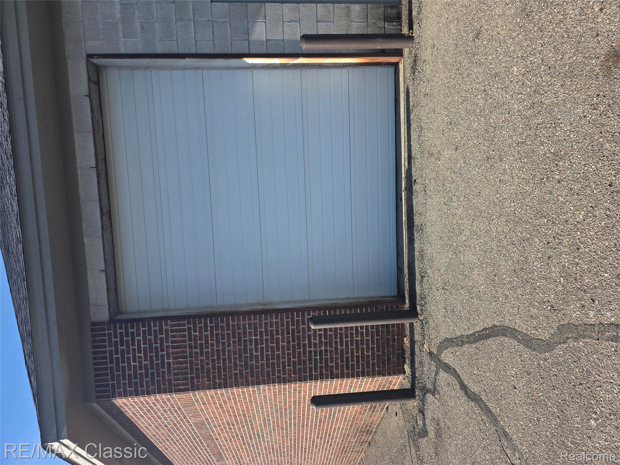 672 N MILFORD RD Road 104