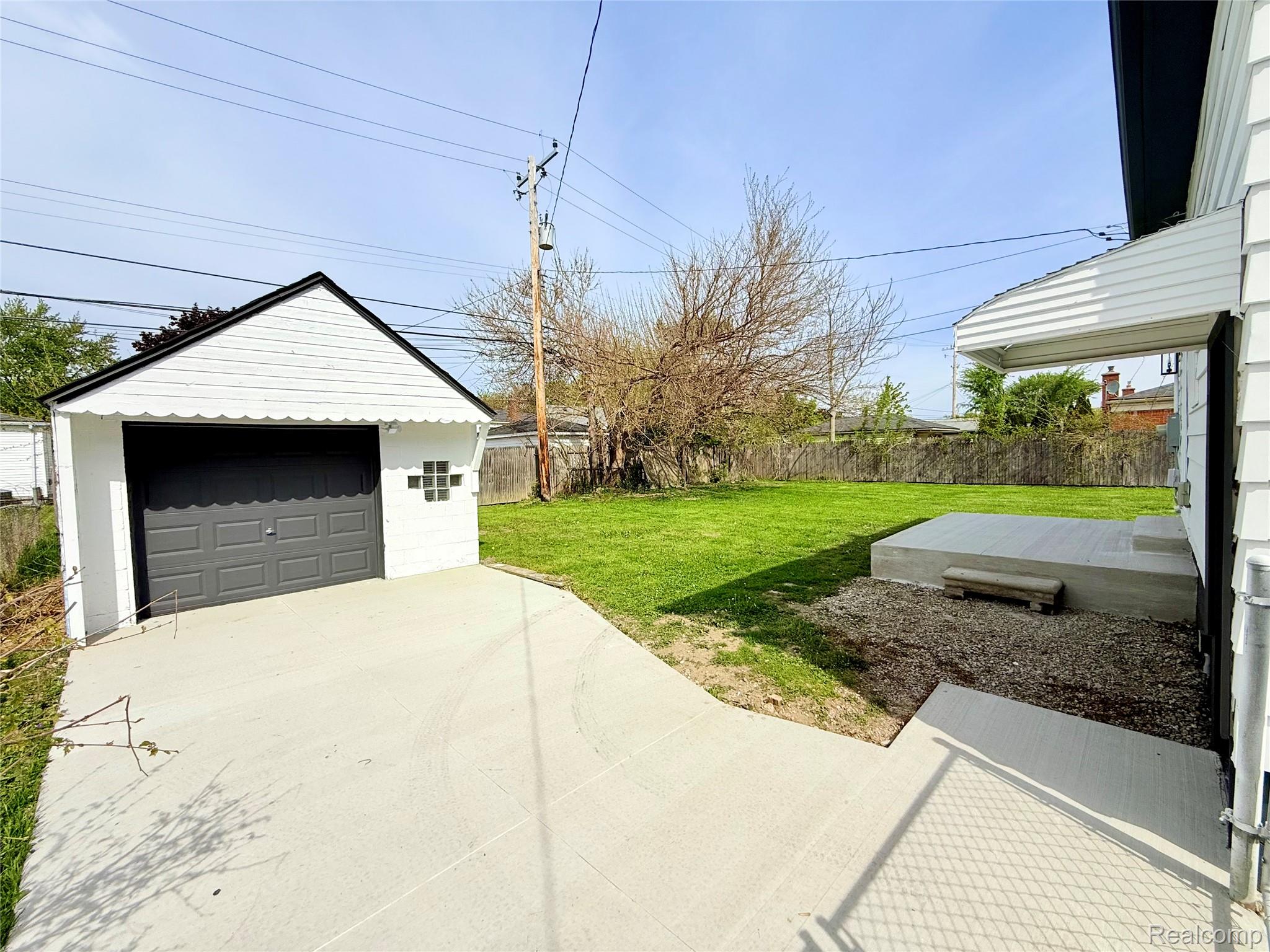 23027 Tuscany Avenue