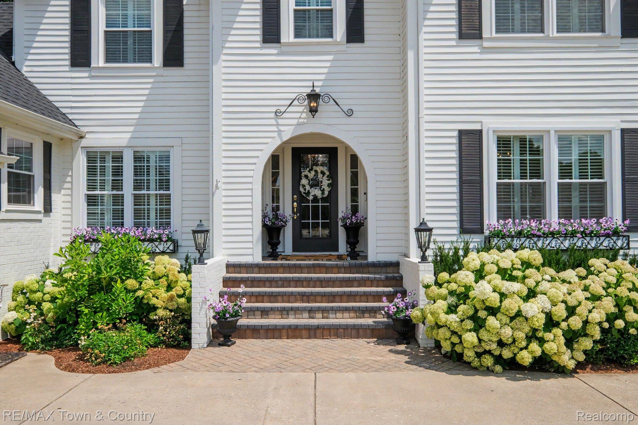 3246 Fieldstone Drive
