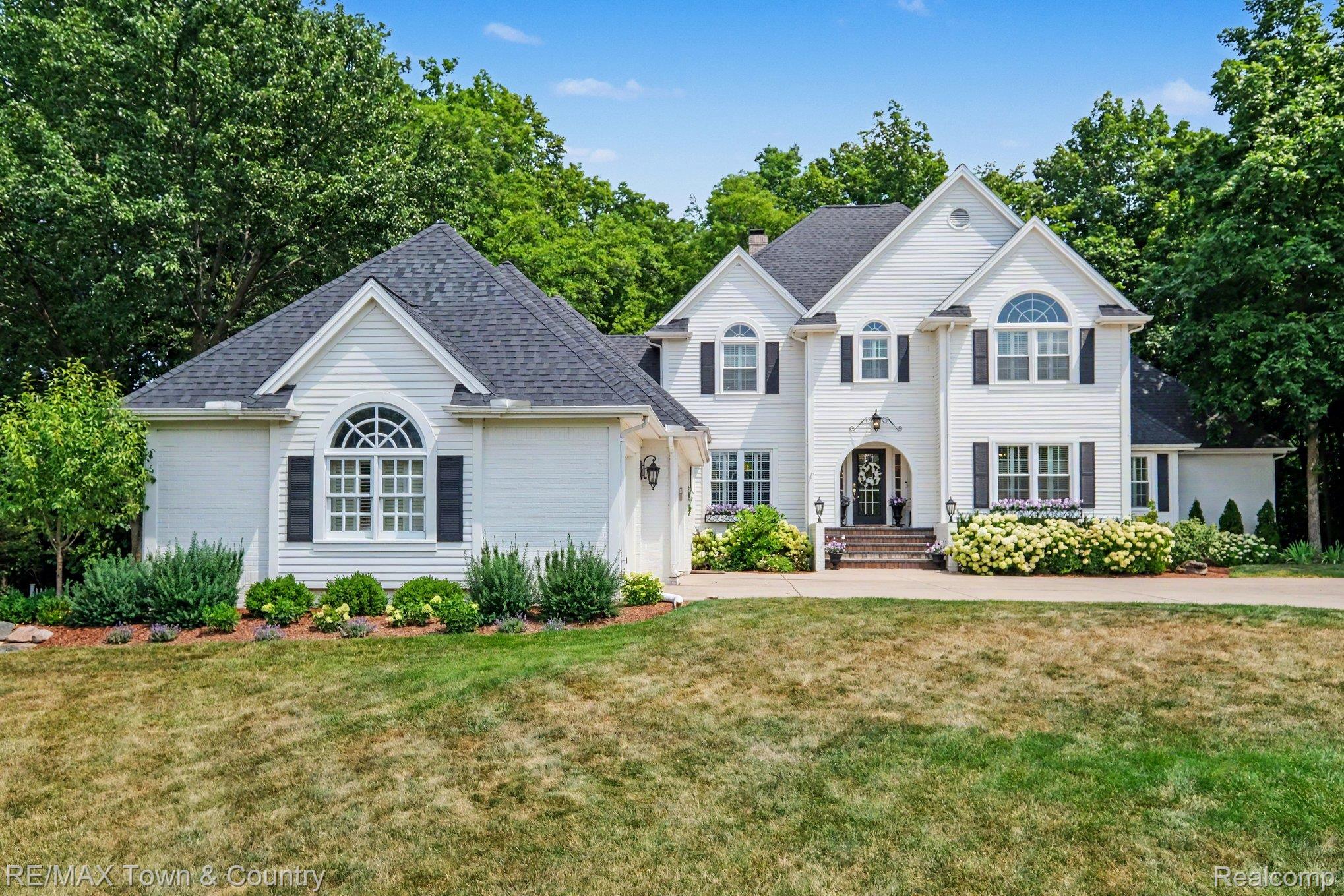 3246 Fieldstone Drive
