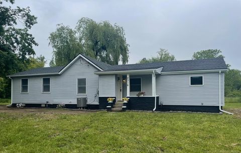 2316 N Cedar Road Handy Township MI 48836