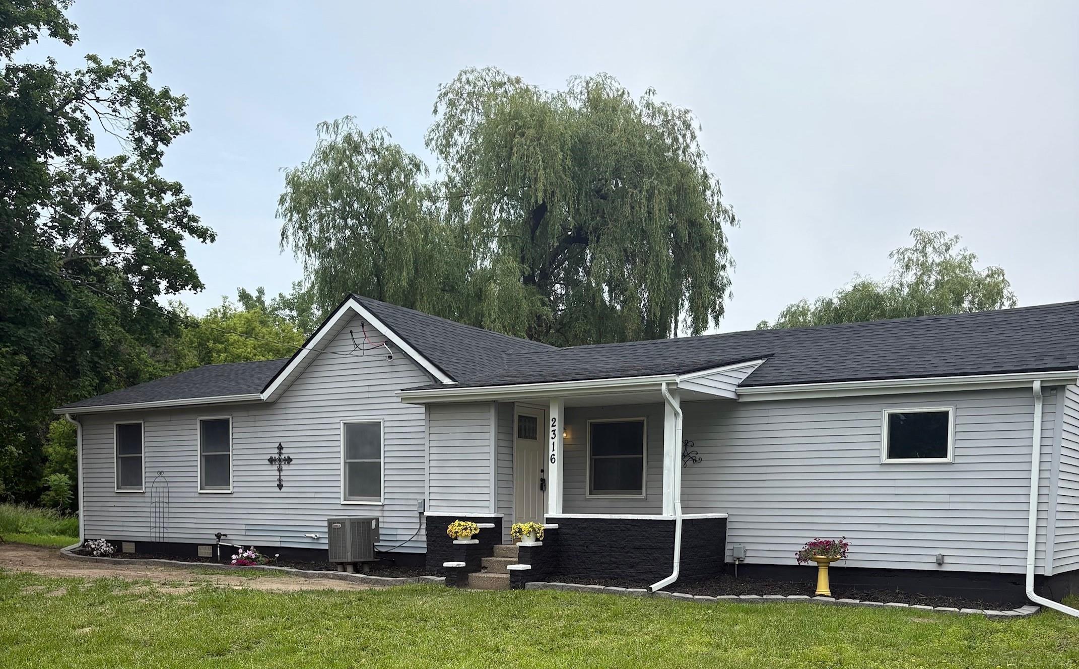 2316 N Cedar Road