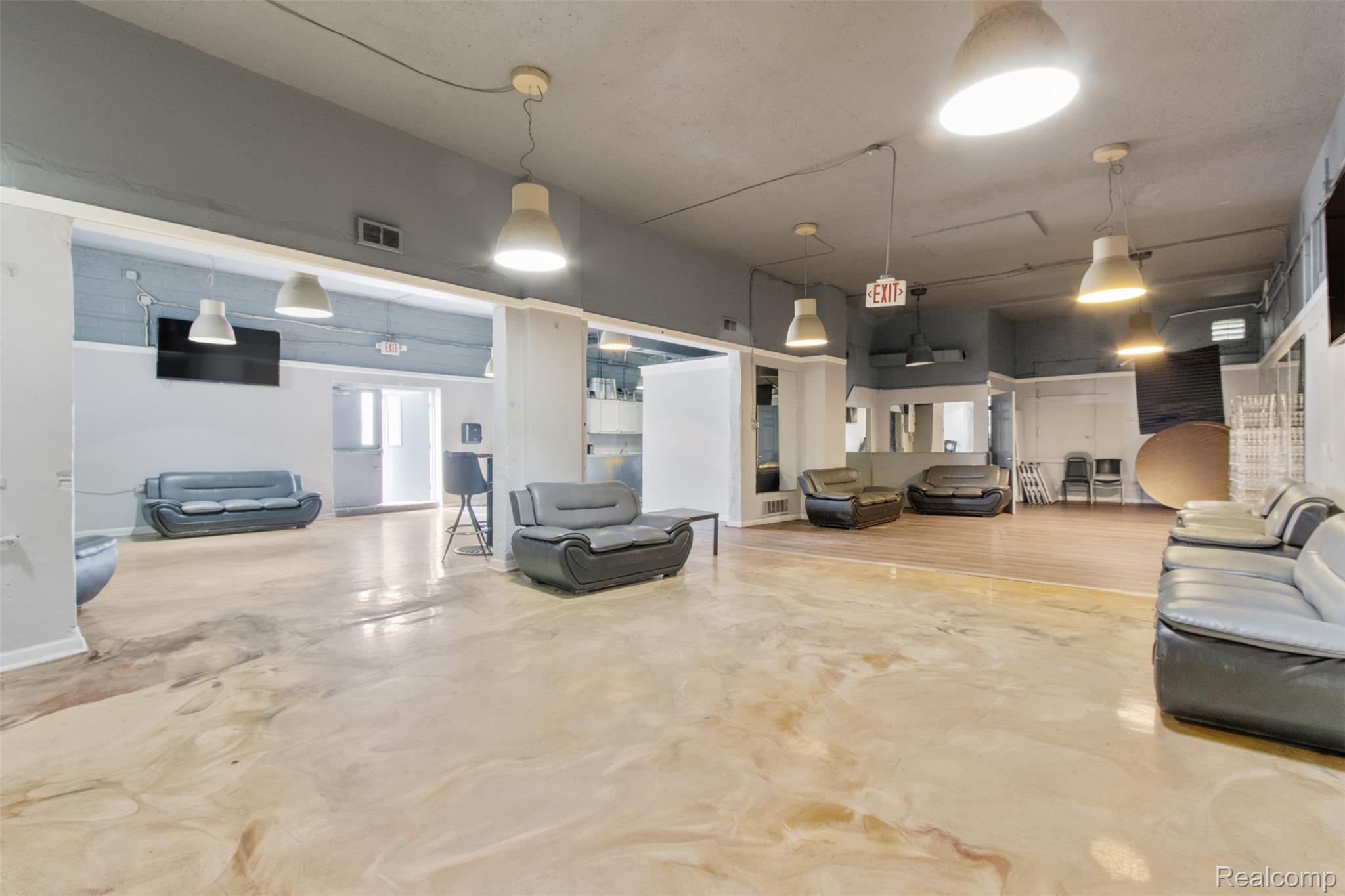 8633 Southfield Road