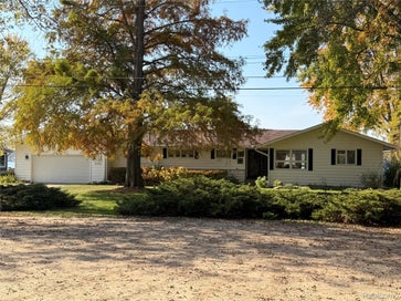 8156 Riverside Drive Green Oak Township MI 48116