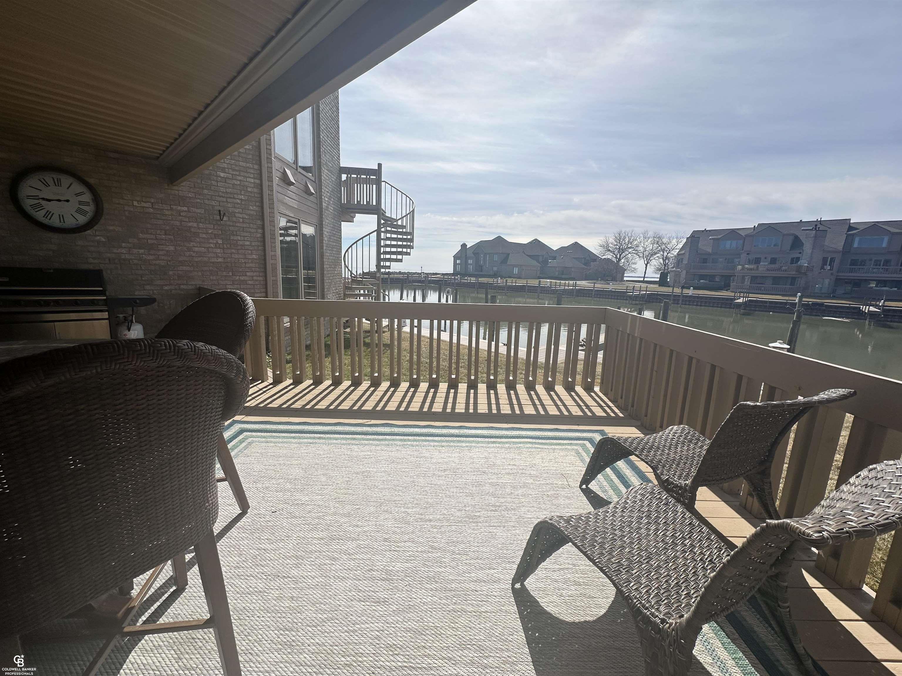 26301 harbour pointe dr n Drive