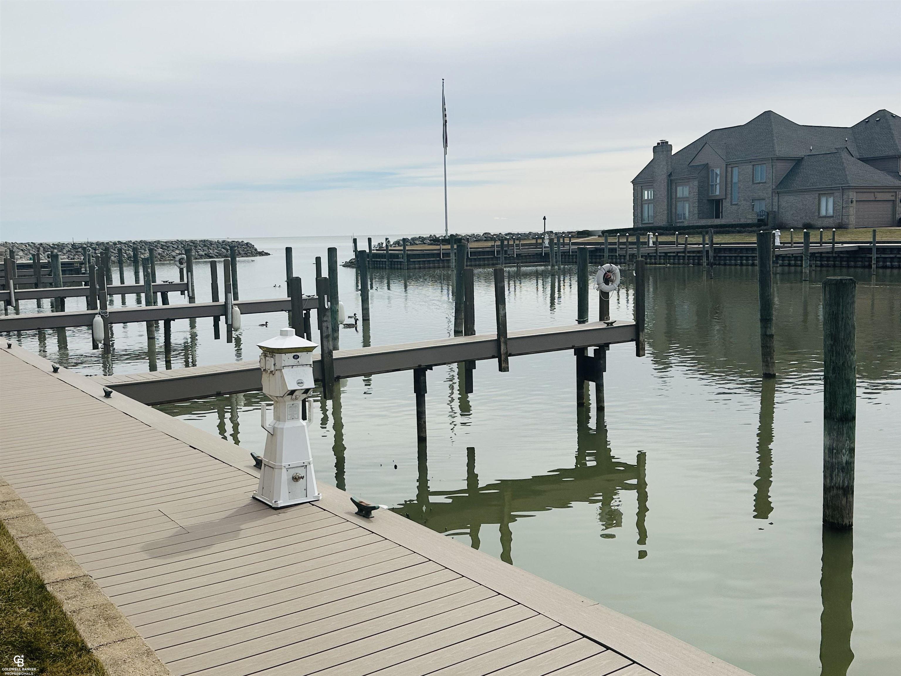 26301 harbour pointe dr n Drive