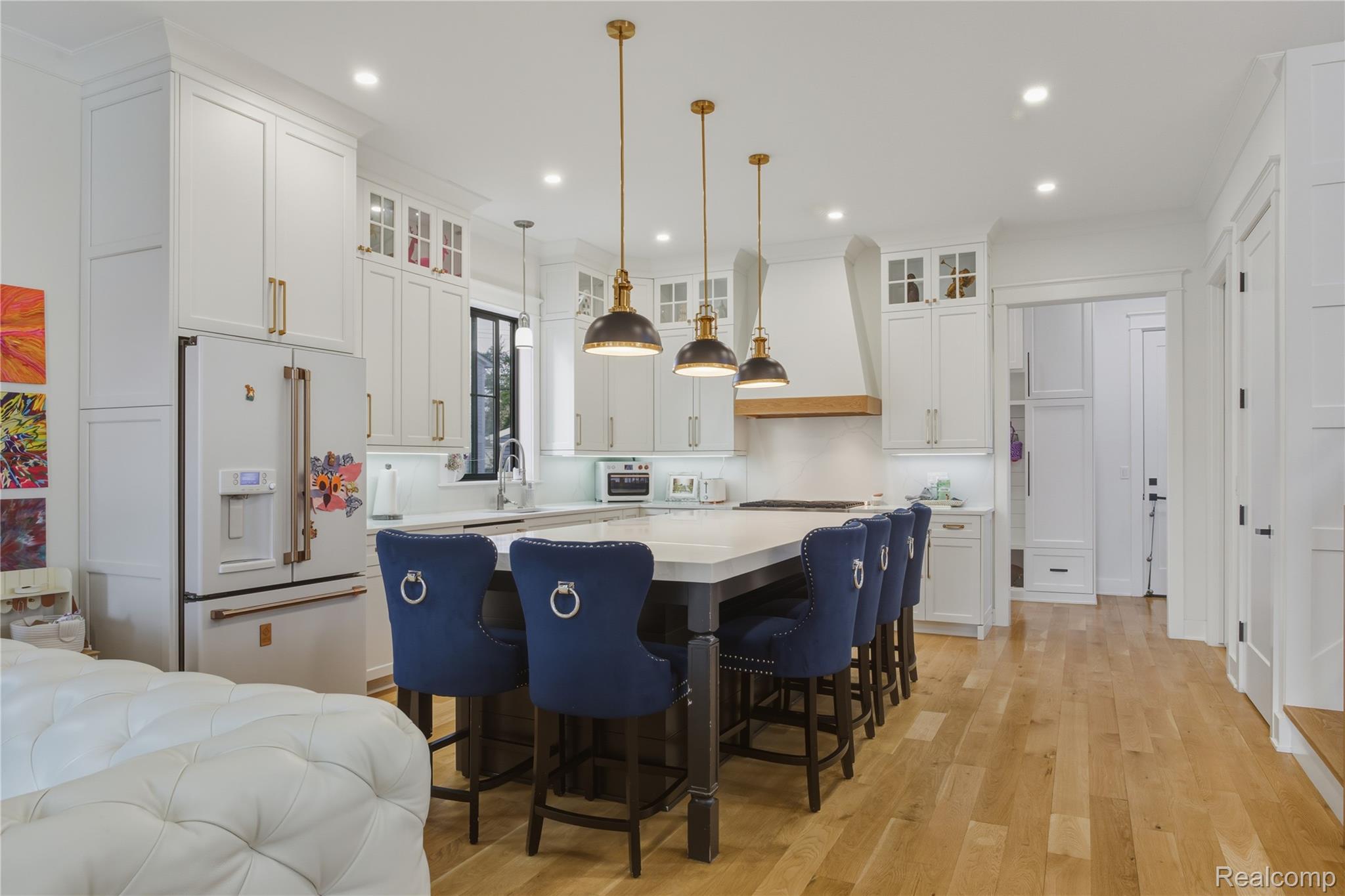 1211 E Lincoln Street