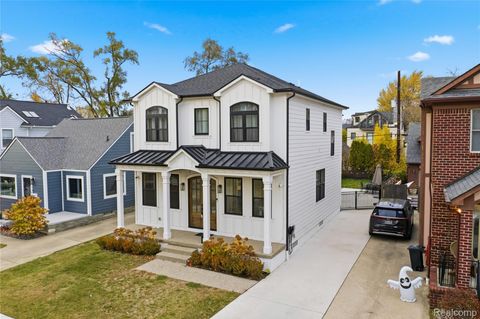 1211 E Lincoln Street Birmingham City MI 48009