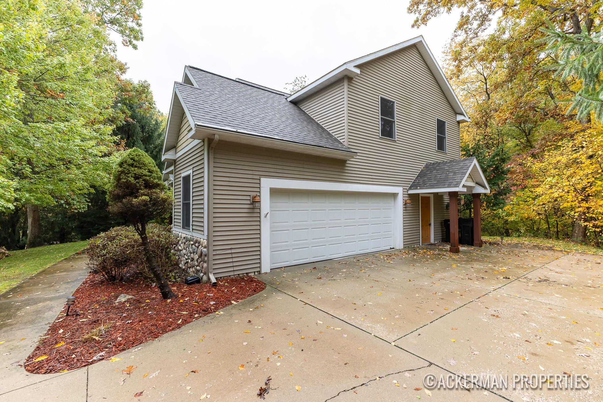 8041 Therese Court SE