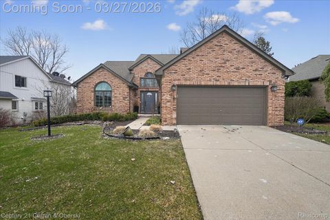 1698 Farnborough Drive Rochester Hills City MI 48307