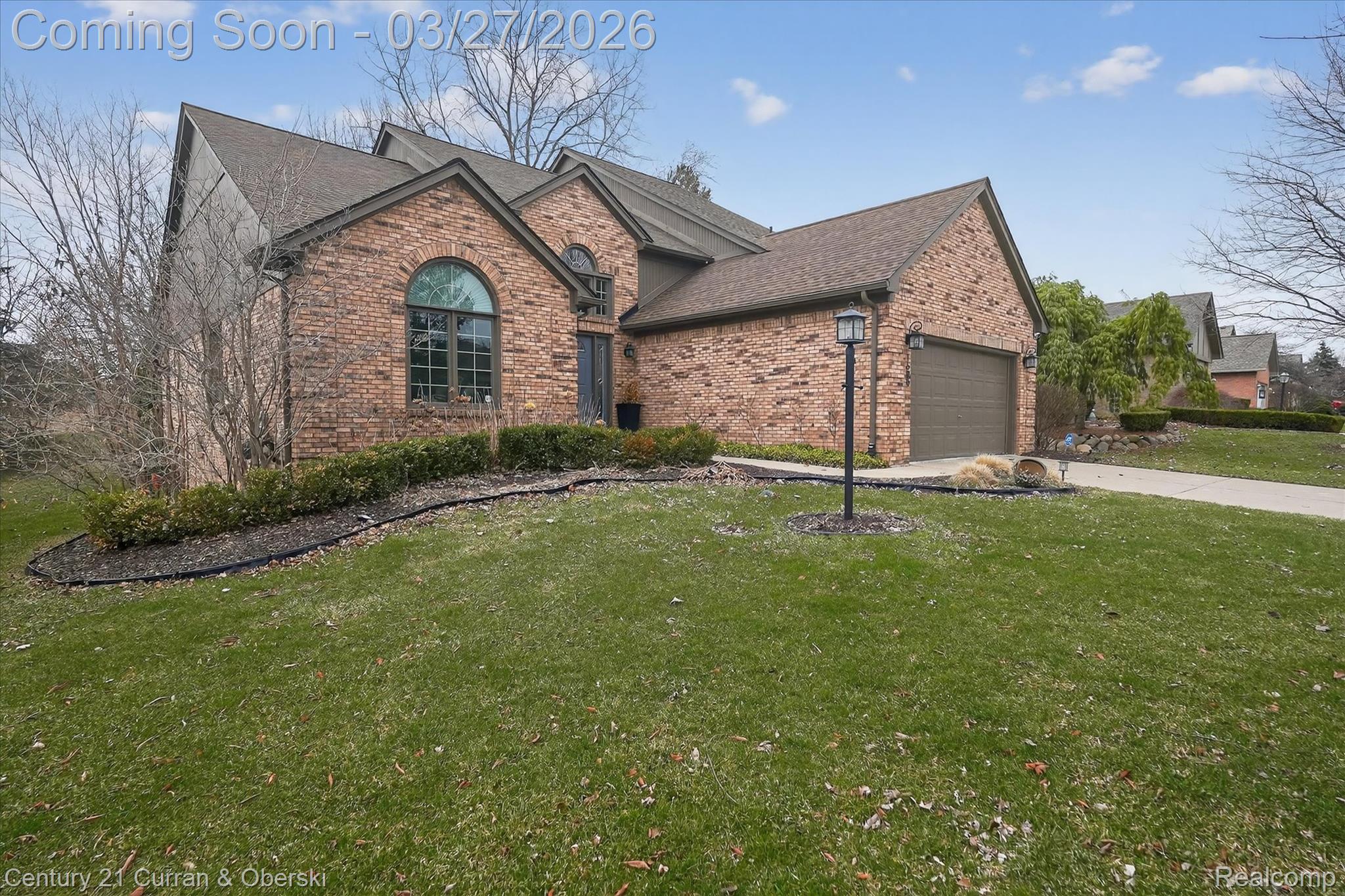 1698 Farnborough Drive