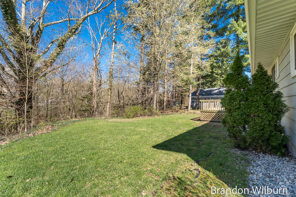 3565 Blackmer Road