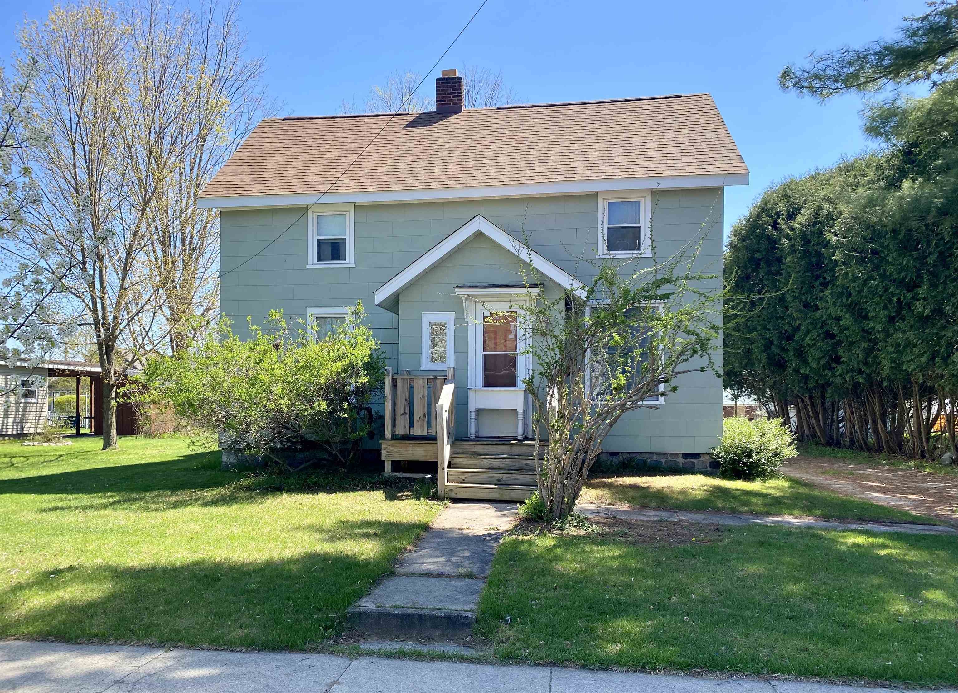 112 E Wright Street