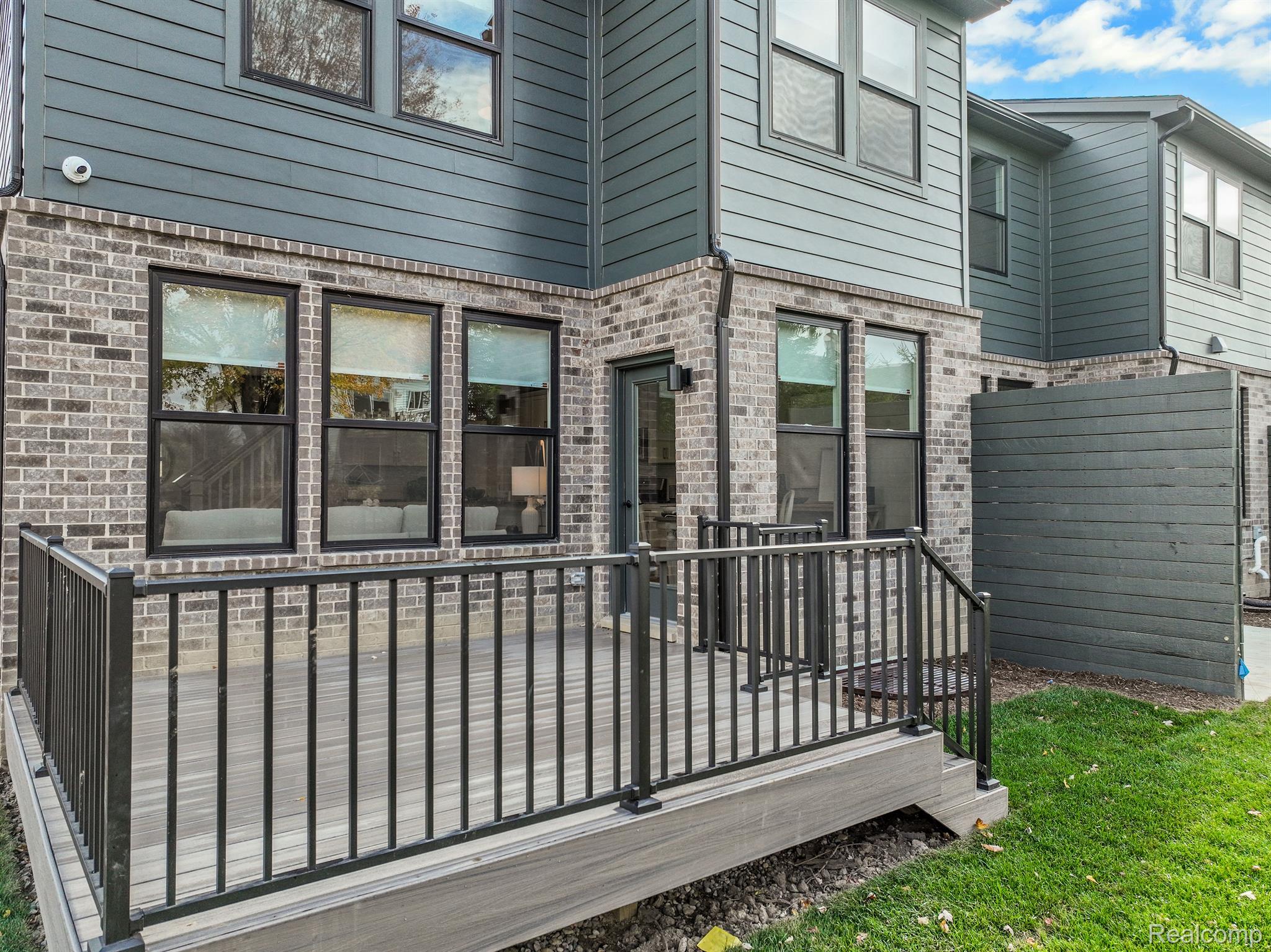3012 Canopy Tree Way 9