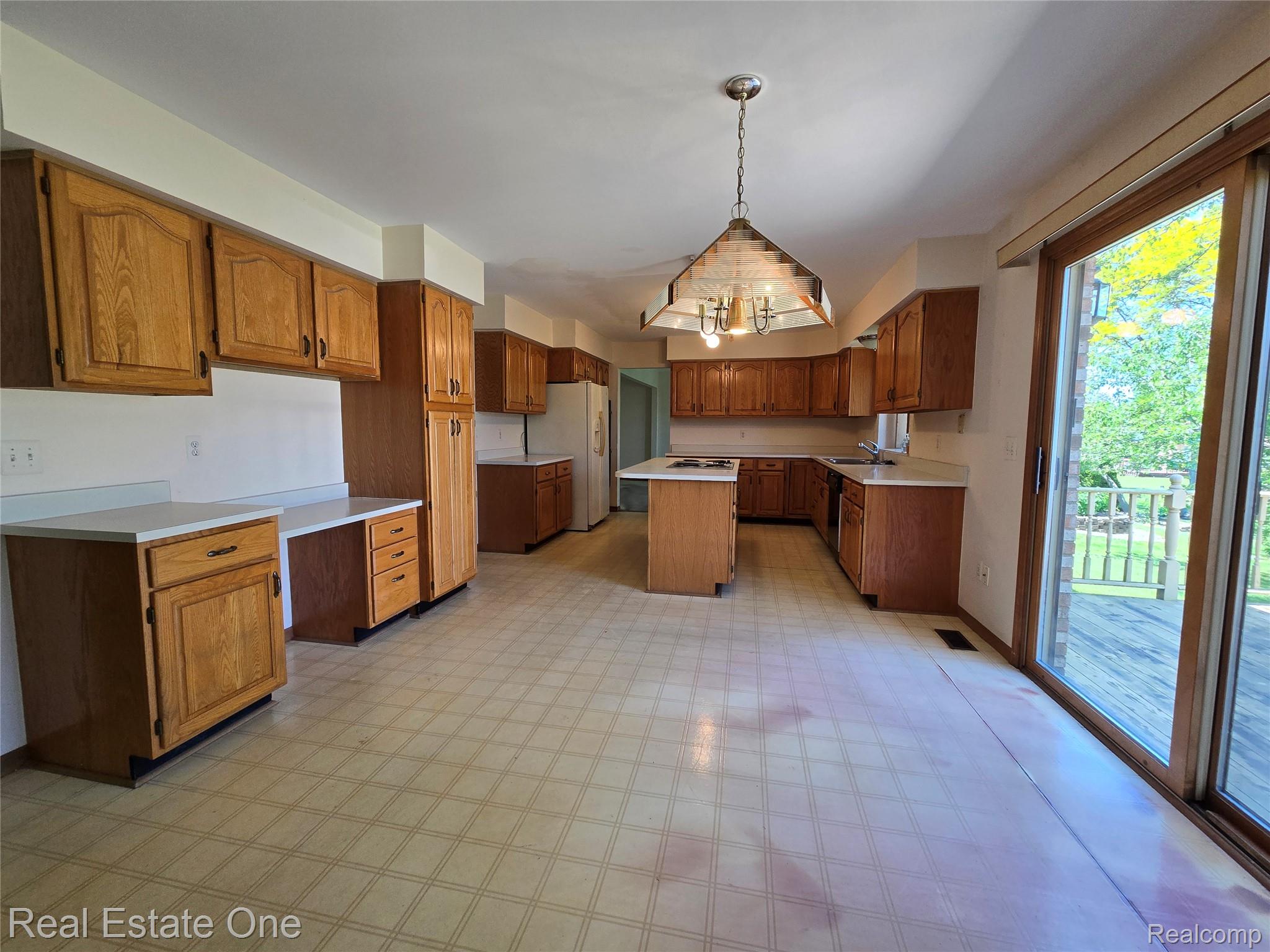 39126 Wilton Court