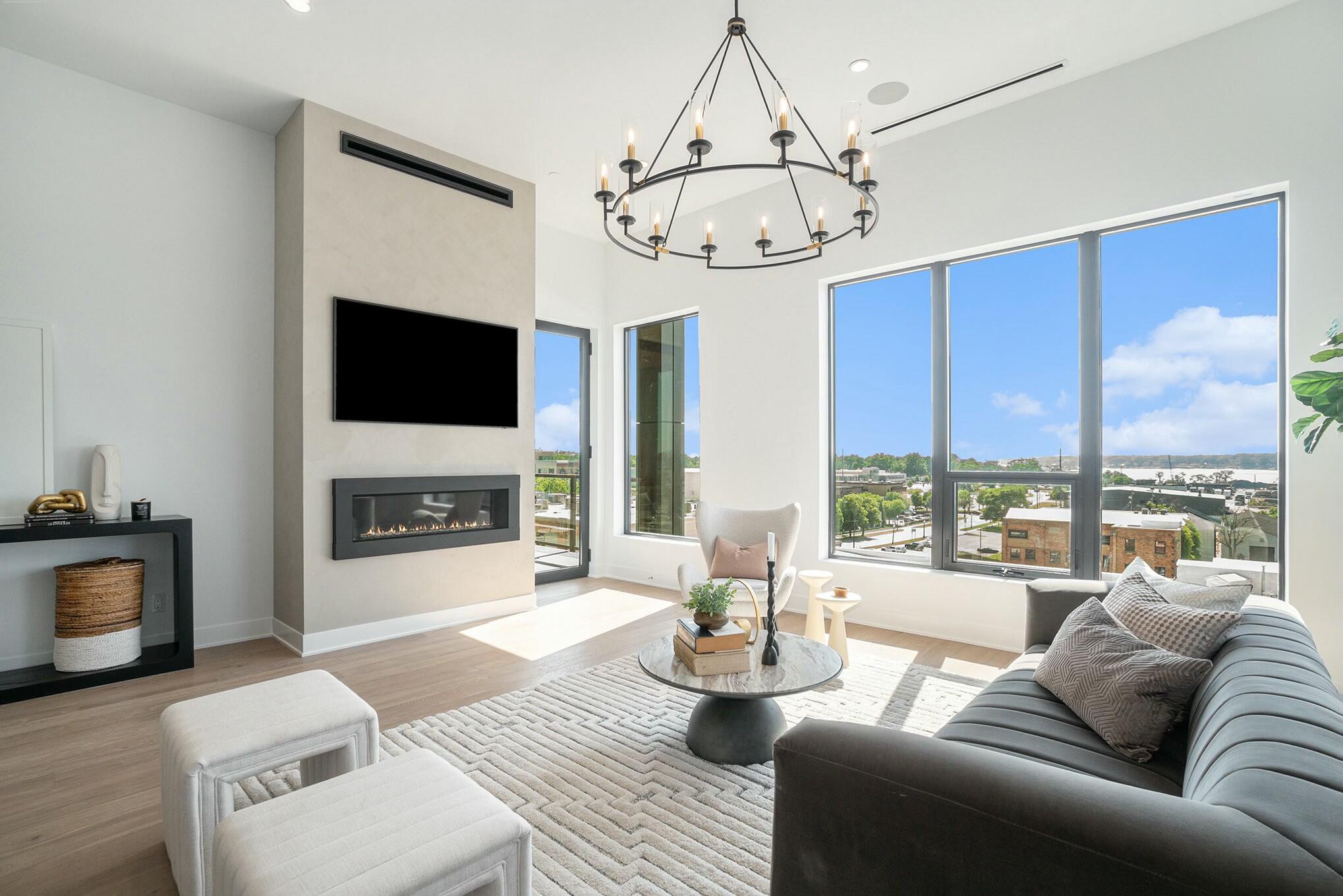 159 S River Avenue 306