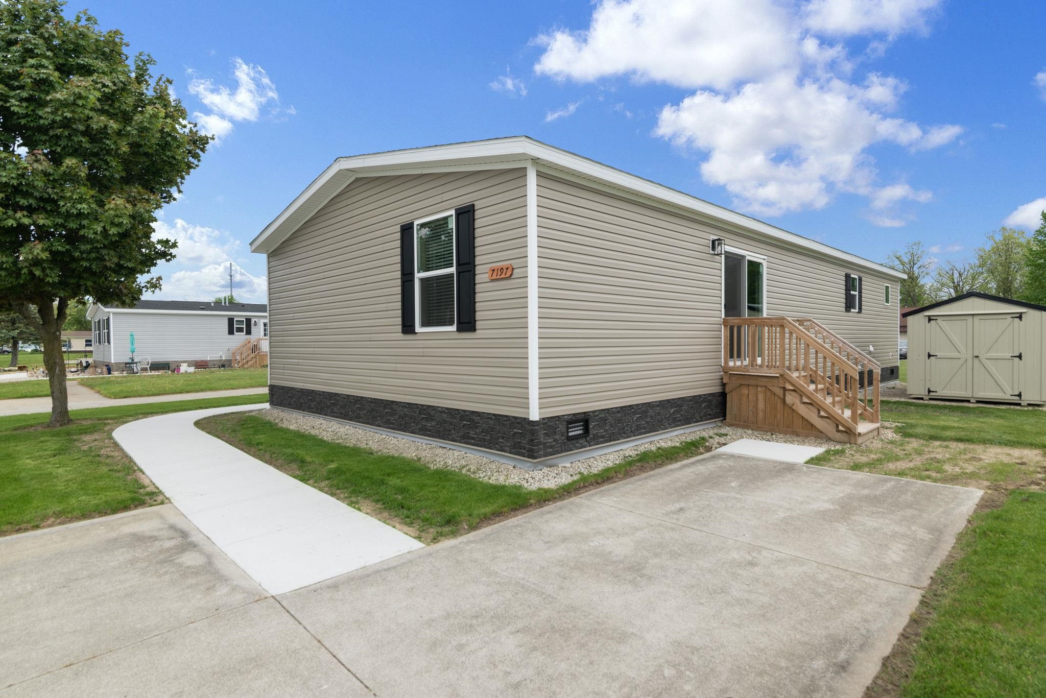 7197 Mapleview Circle