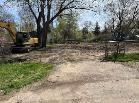 21318 Waldron Street Farmington Hills City MI 48336