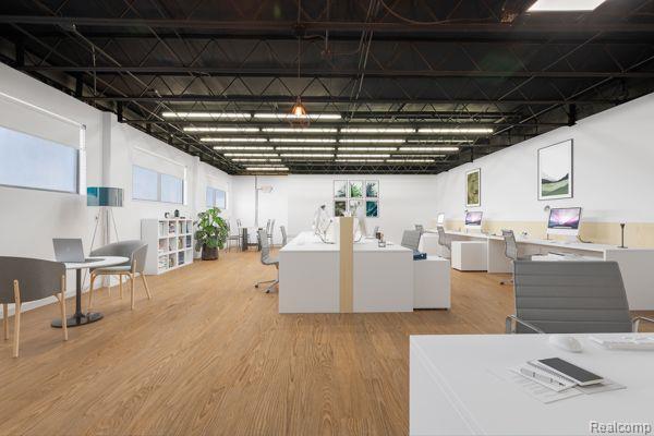 1050 W HURON Street