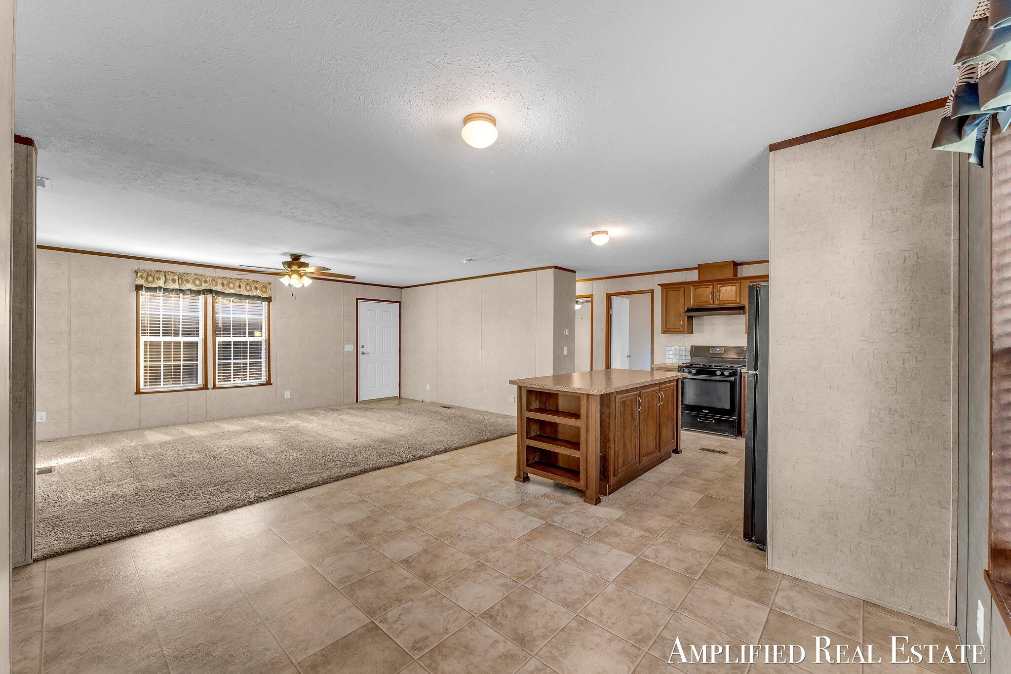 1412 Red Oak Drive NE