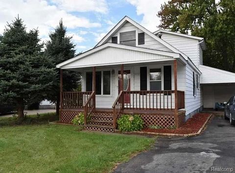 622 Saint Paul Street Marysville City MI 48040