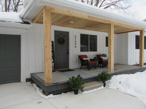 27590 Hiller Street Harrison Charter Township MI 48045