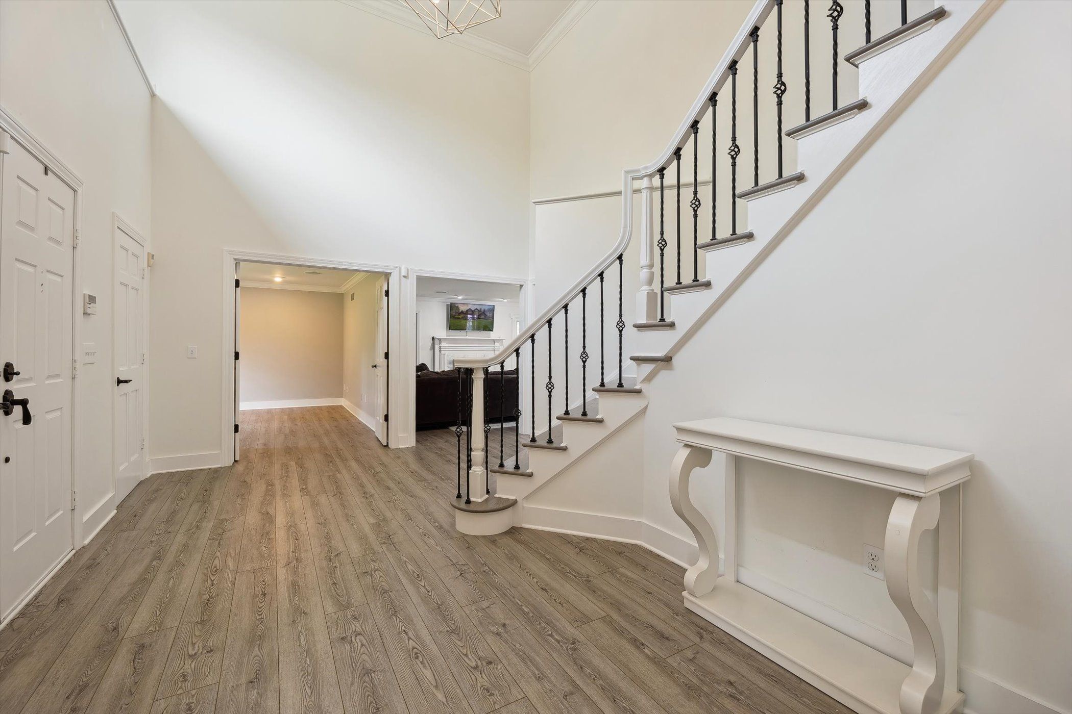 3311 MERROW Lane