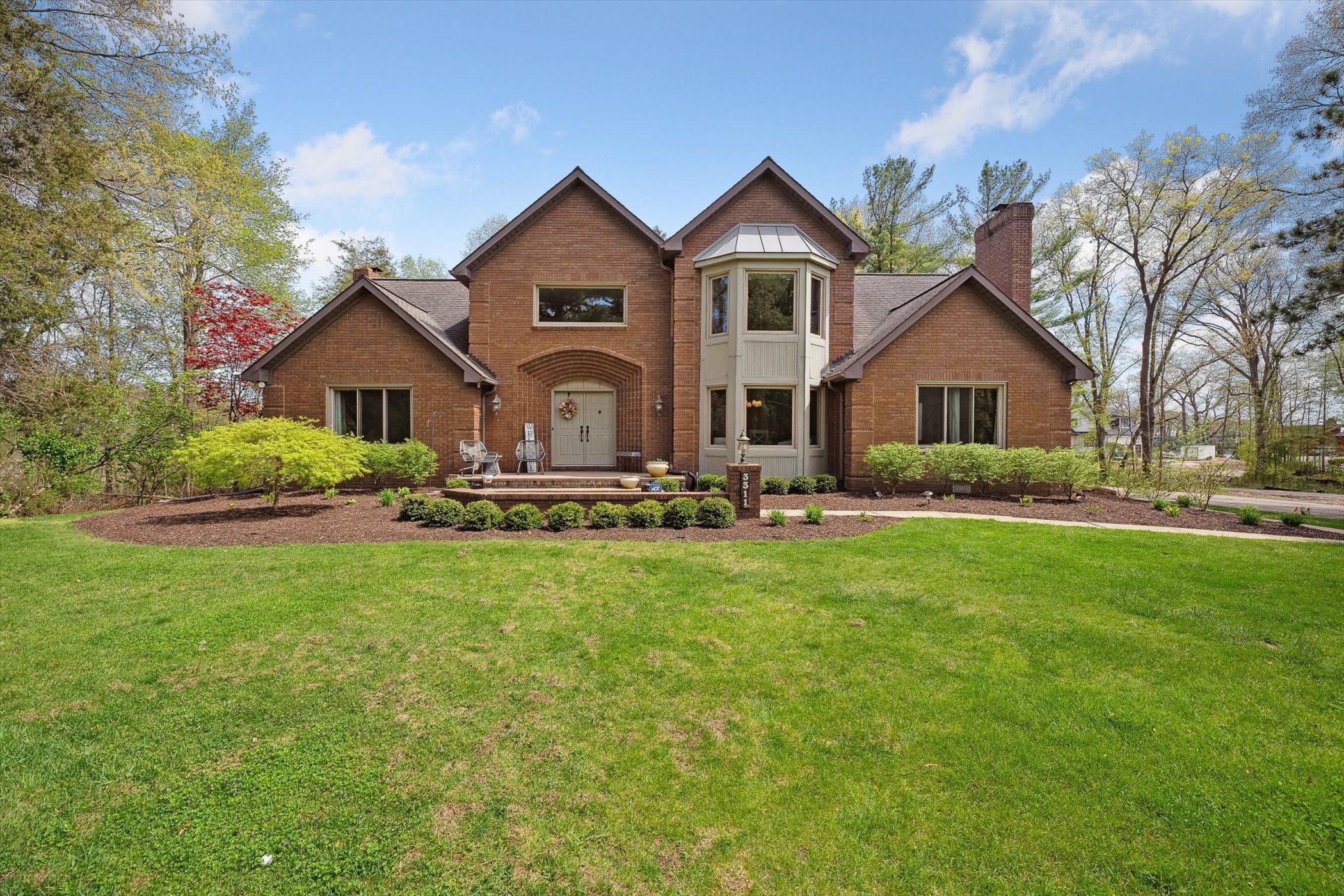 3311 MERROW Lane