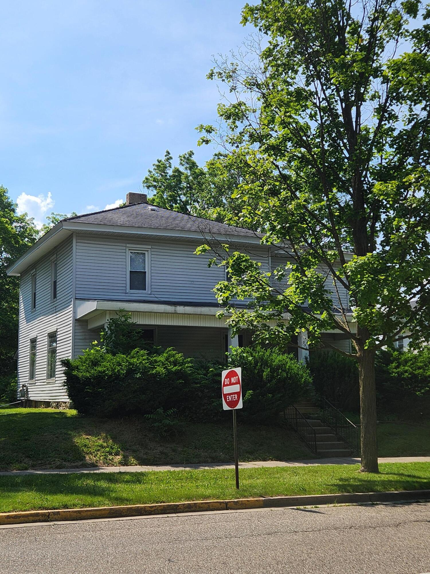 330 S Stewart Avenue
