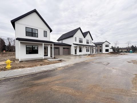 2817 Foxglove Lane Kentwood City MI 49512