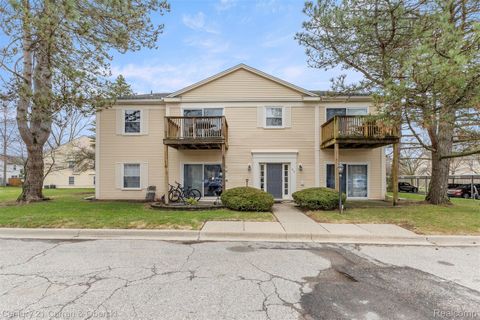 910 Chestnut Hill Drive # E Auburn Hills City MI 48326