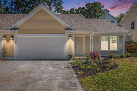 17561 Beechwood Lane Lane 6 Ferrysburg City MI 49456