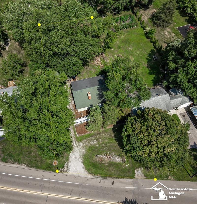 1592 Stewart Road