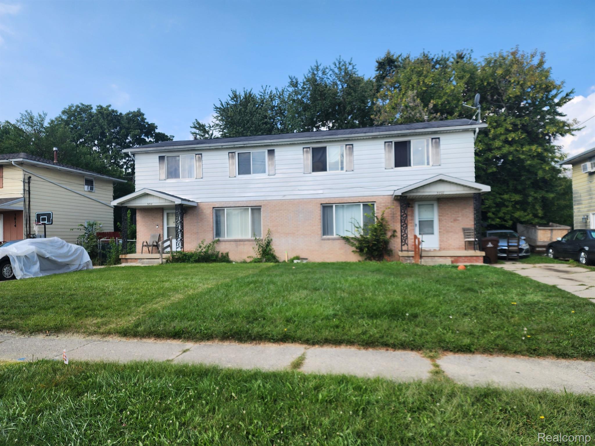 5808/5810 ORCHARD Court