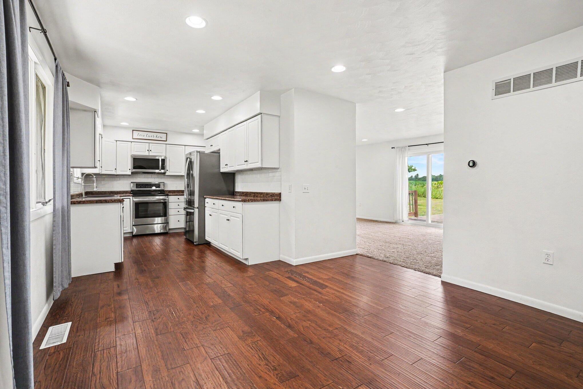 50206 Carino Court