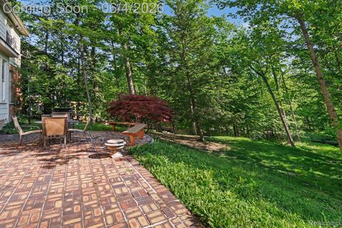 Tiny photo for 22586 N Nottingham Drive, Beverly Hills Village, MI 48025 (MLS # 20261039590)