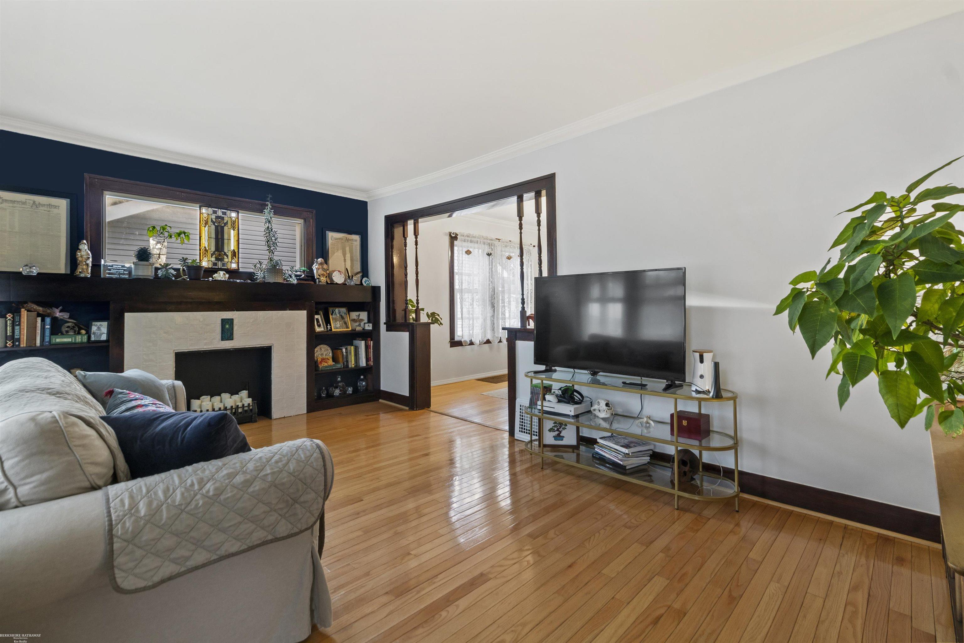 301 Spencer Street