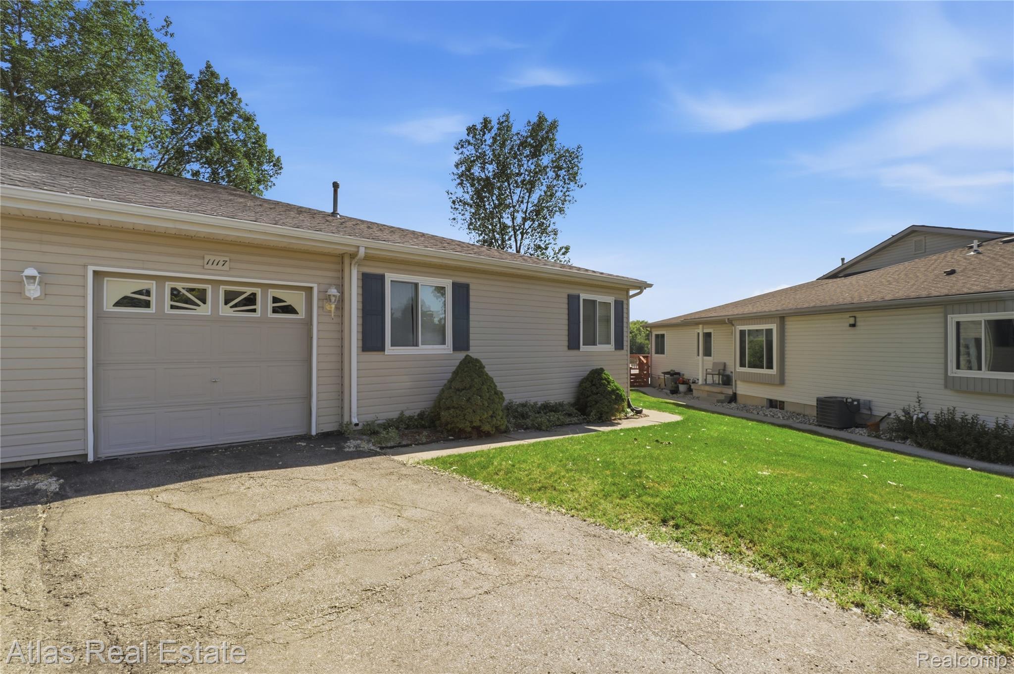 1117 Lake Shore Circle