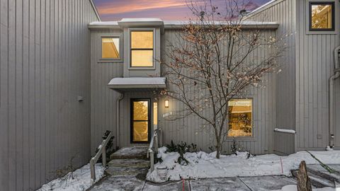 2176 Overlook Court Ann Arbor City MI 48103