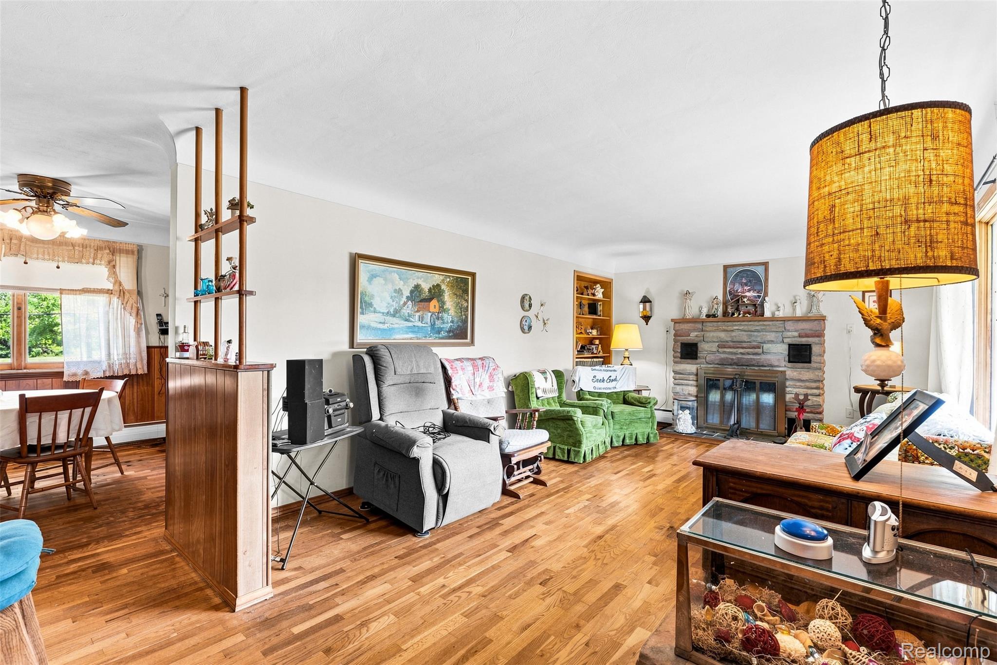 2285 Peppermill Road
