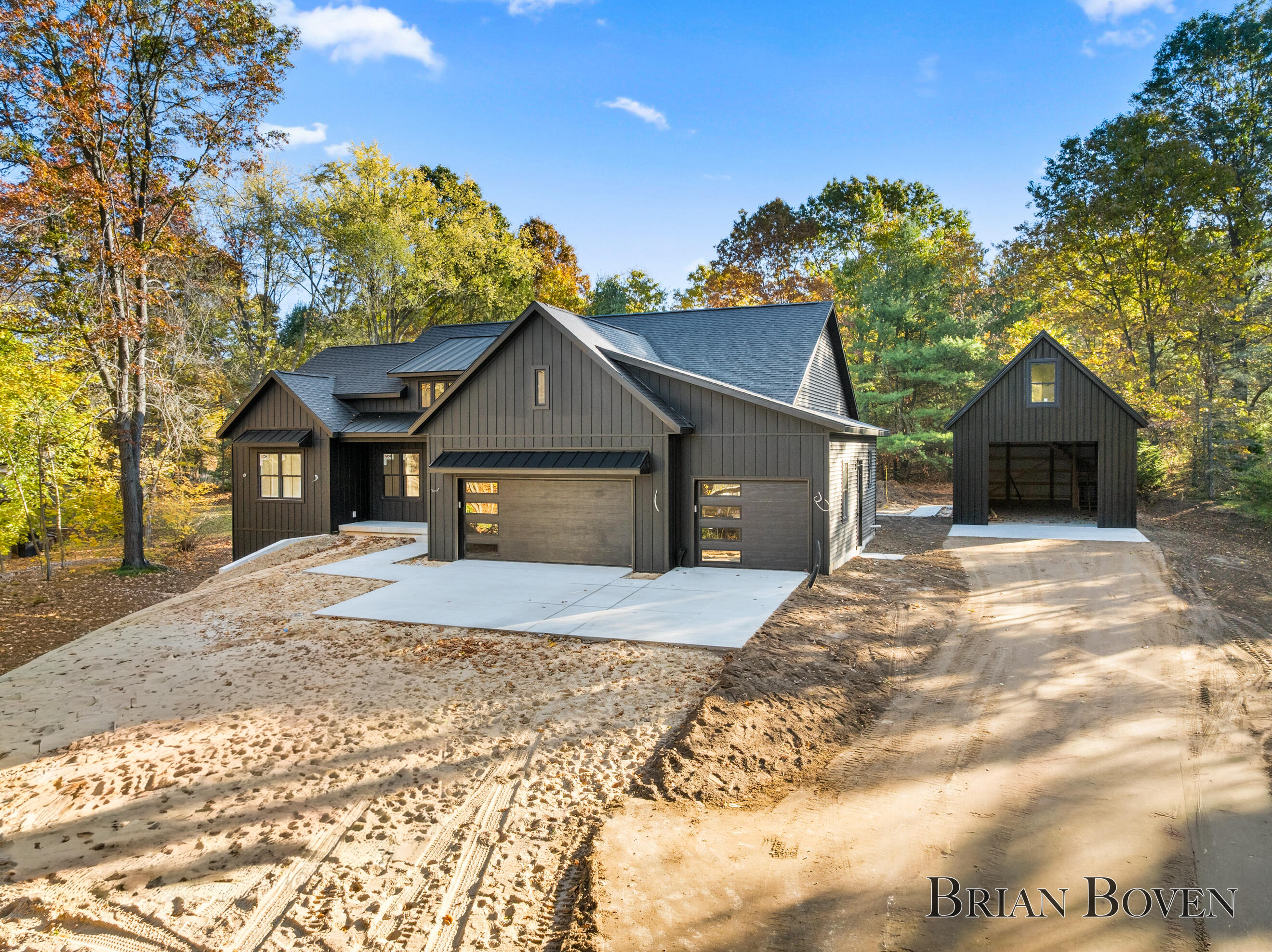 7650 Courtland Drive NE