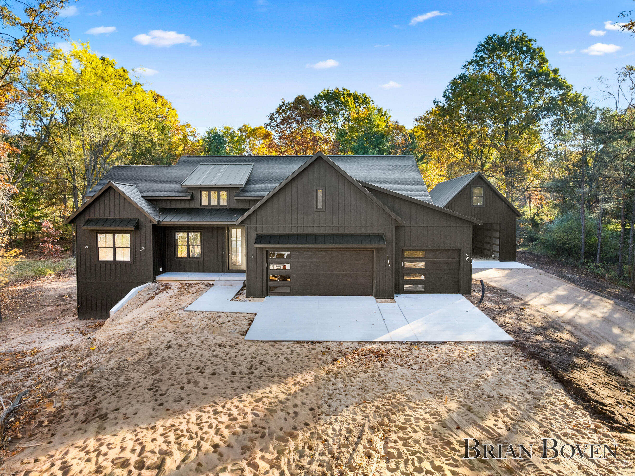 7650 Courtland Drive NE