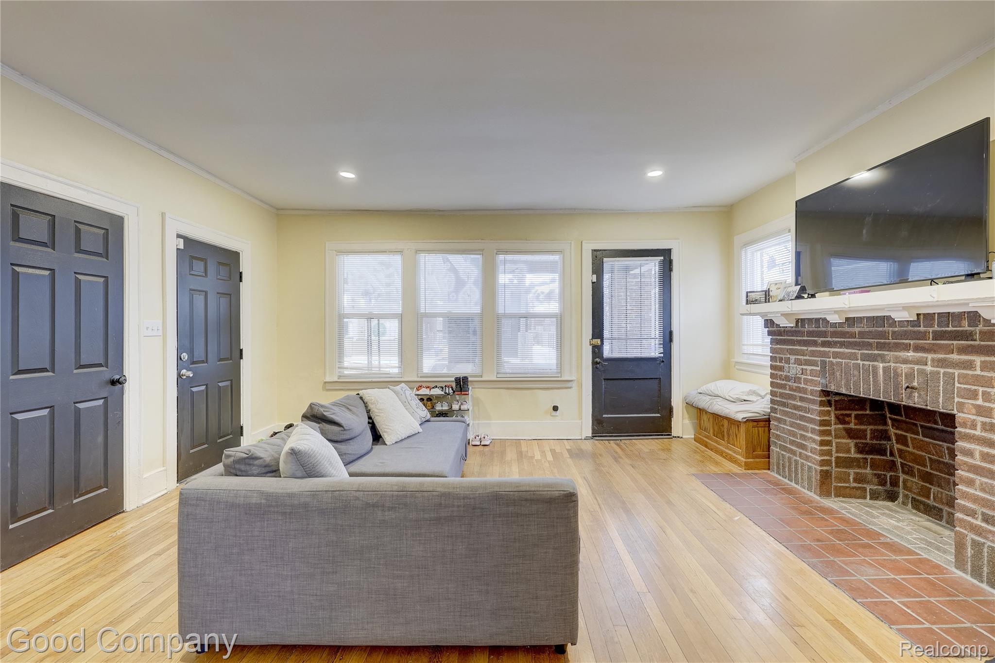 2494 Hazelwood Street