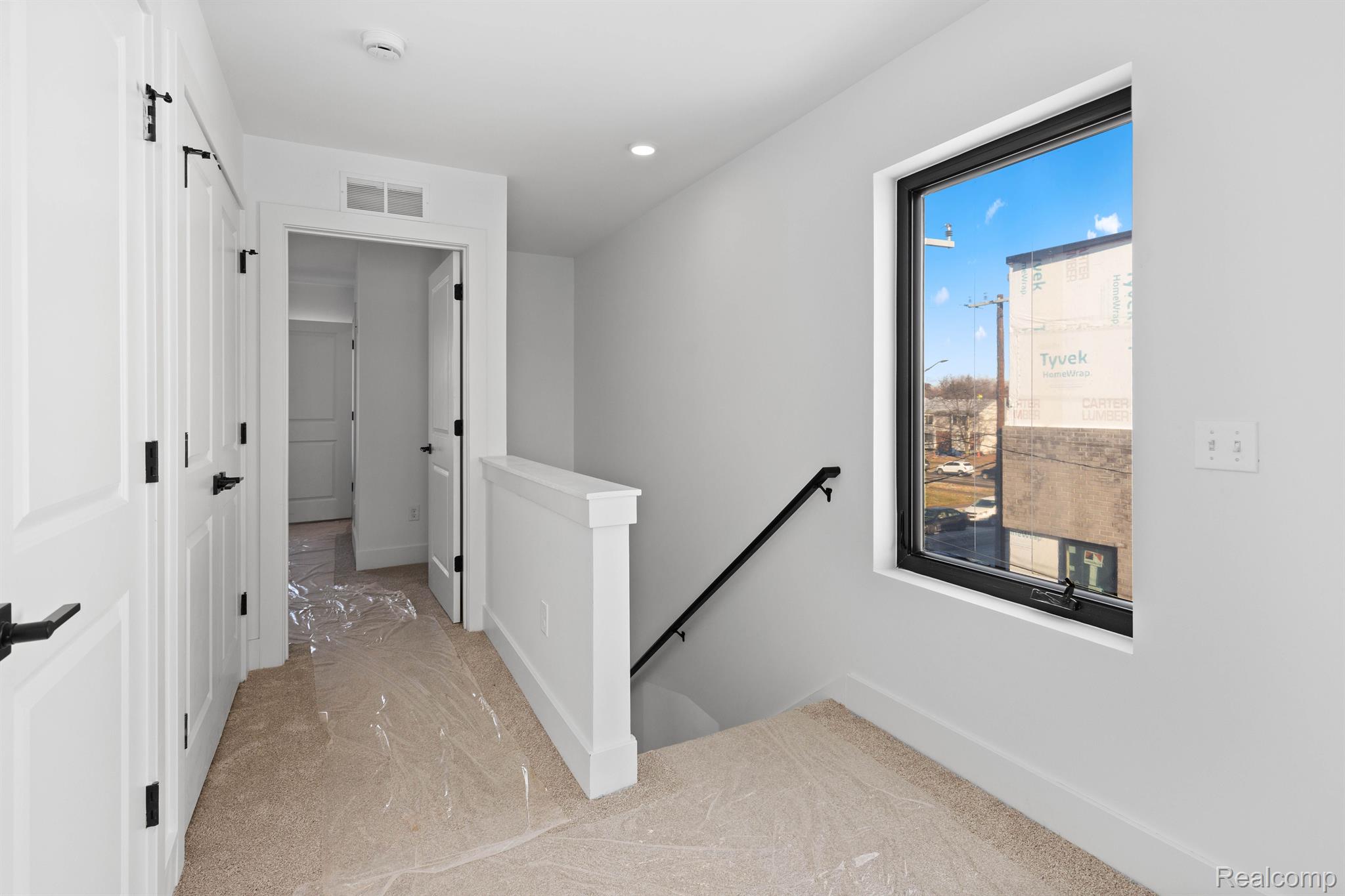 Detroit City Wayne, Michigan 48206, United States, 3 Bedrooms Bedrooms, ,3 BathroomsBathrooms,Residential,Active,103727