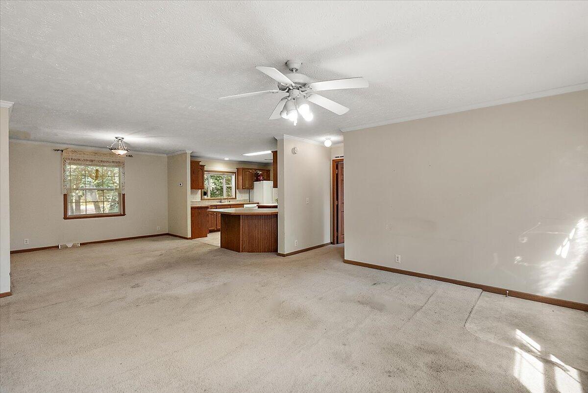 8111 Seminole Drive