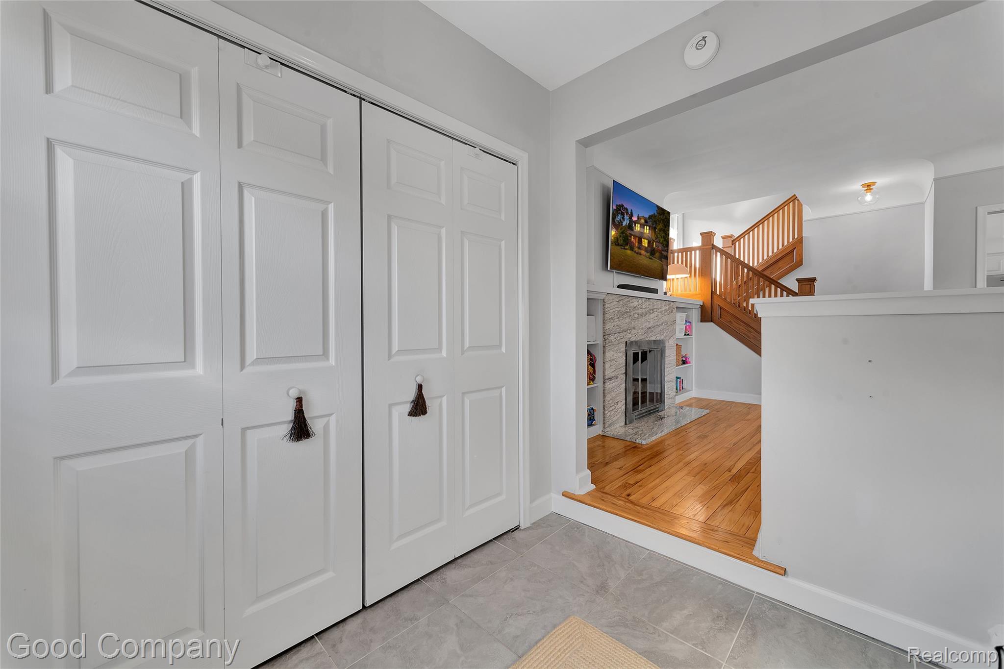 202 S Campbell Road